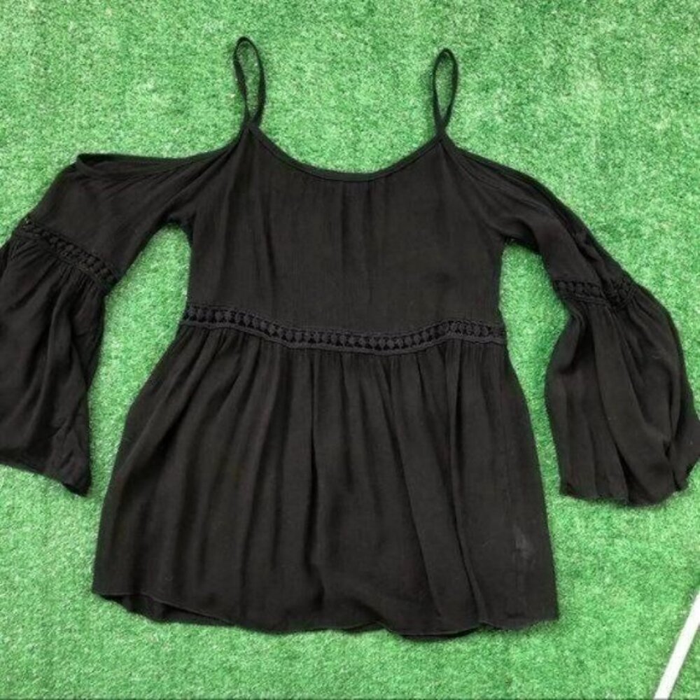 Peach Royal Black peak shoulder top with crochet details size XS - Picture 4 of 7